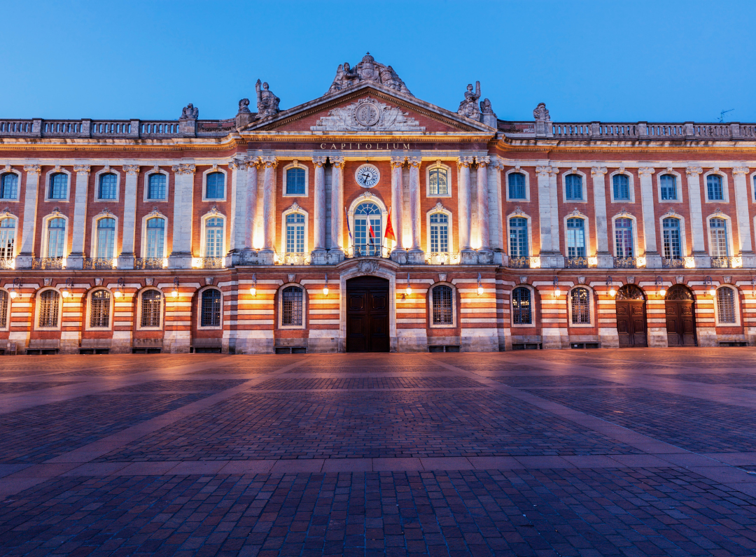 Explorez Toulouse en camping-car : Découvrez la Ville Rose en Véhicule de Loisirs