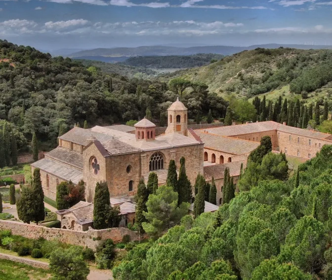 Carcassonne en hiver : Le road trip magique au départ de Narbonne ou Toulouse