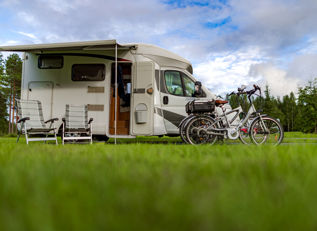 5 Raisons de Choisir le Camping-Car pour vos Vacances Hors Saison en Septembre